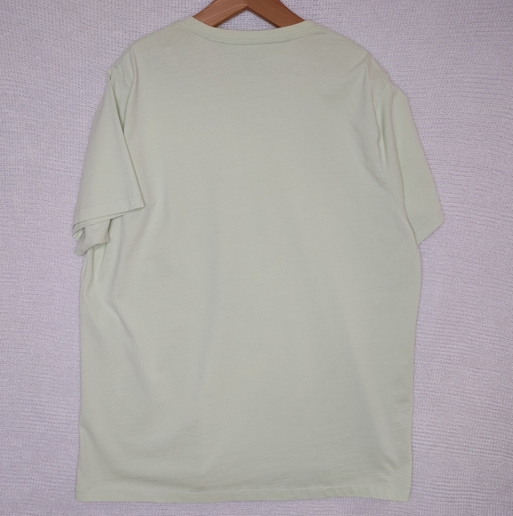 IZOD SALTWATER RELAXED SOFT FEEL GRAPHIC T SHIRT, LIME XXL - Picture 2 of 4